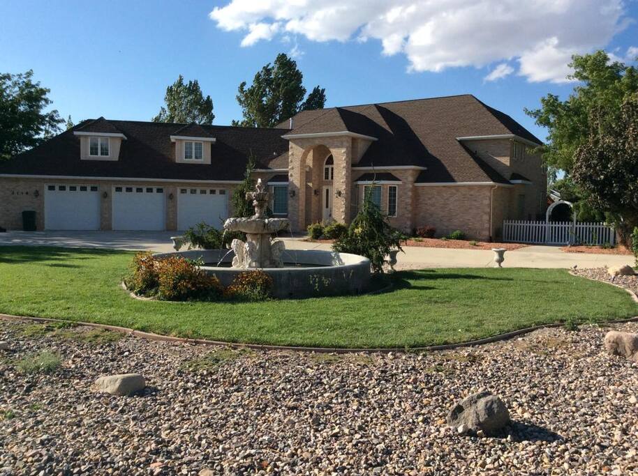 Exquisite home. 3 car garage. Front fountain.