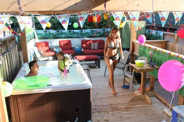 PRIVATE APT+SALT WATER HOT TUB +NO CLEANING FEES!