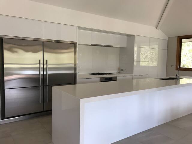 Eagle Bay Home Very close to beach suit 2 Family gallery image 4