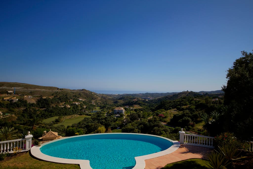 SPECTACULAR VACATION VILLA IN THE MOST EXCLUSIVE LOCATION IN MARBELLA : MARBELLA CLUB RESORT