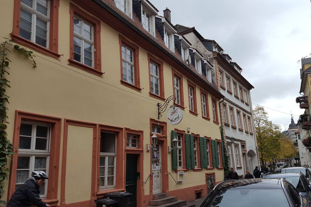 The appartment from the lauer street.