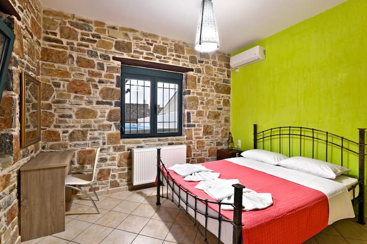 غرفة النوم 1