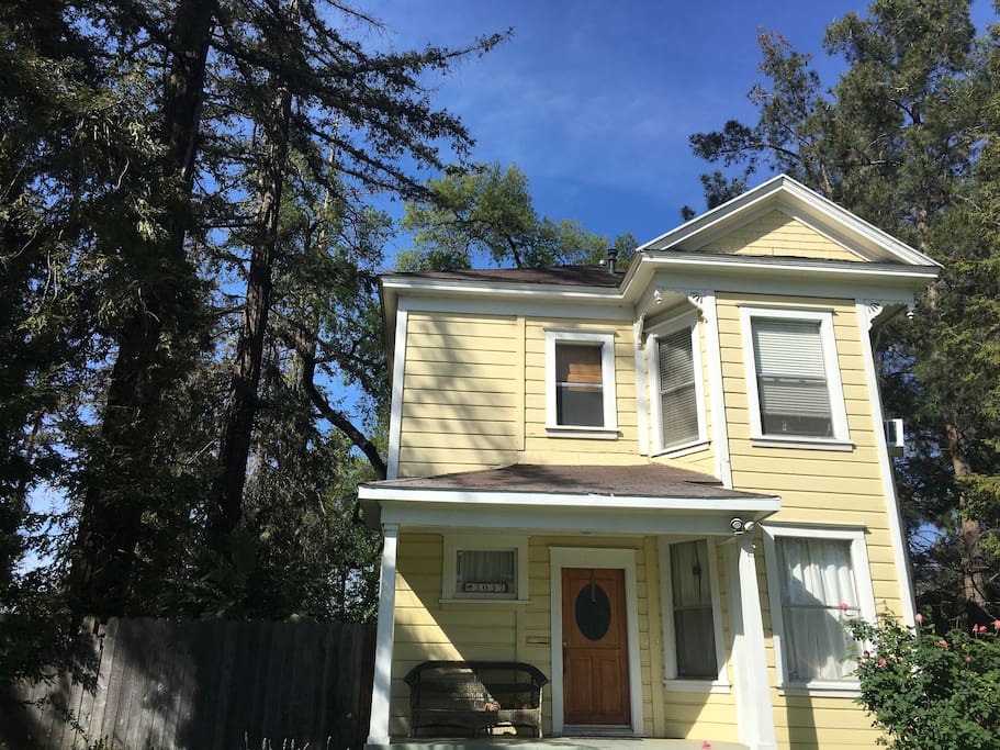 Flat is located on the second floor of Victorian home built in 1908. Access is through a shared front entry and up a beautiful two story staircase.