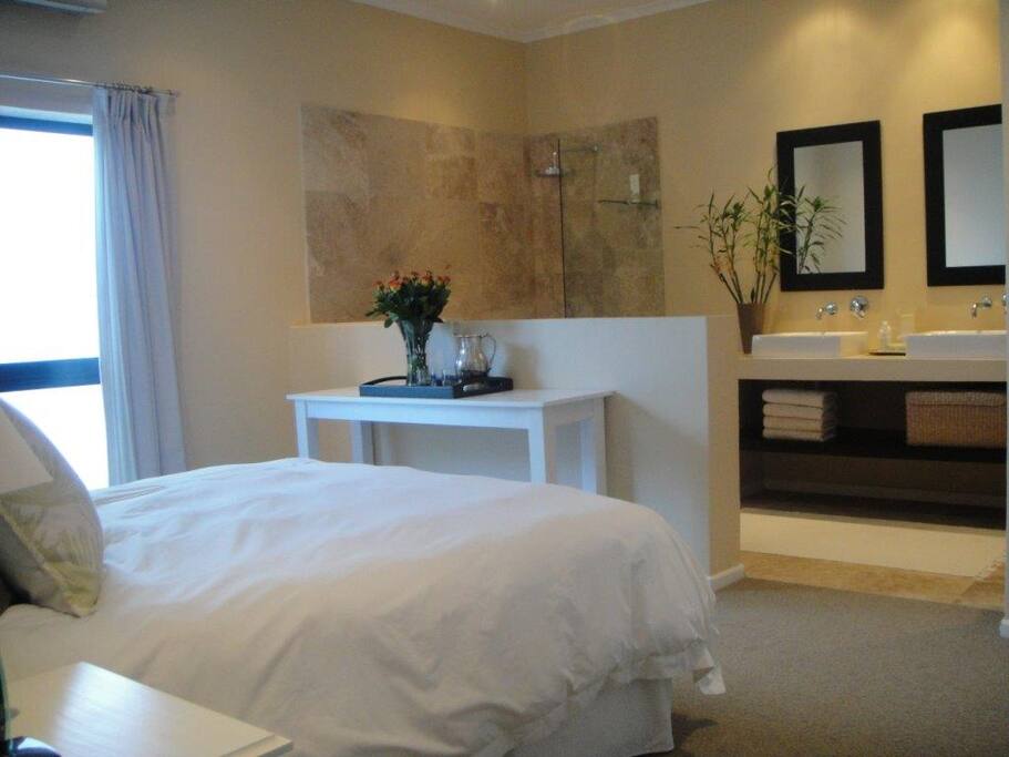 Second bedroom ensuite