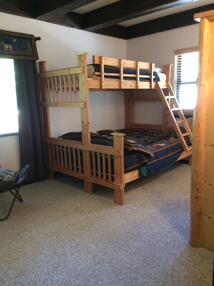 Tahoe Guest Room for 3 at Our Mtn Home w/Hot Tub