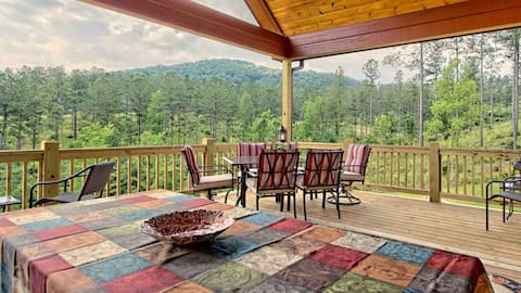 Deer Run Cabin, Entire Home