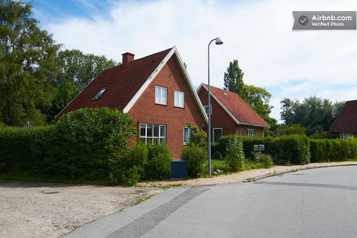 Odense C, bed and breakfast2