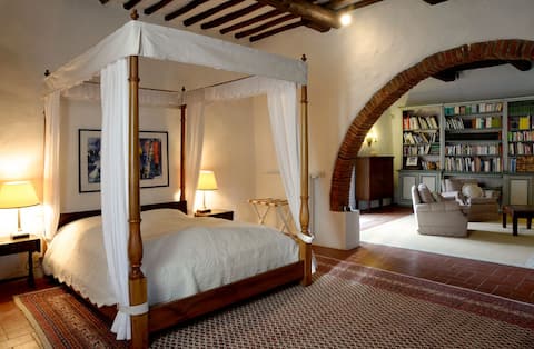 Luxury Villa on Chianti Wine Estate