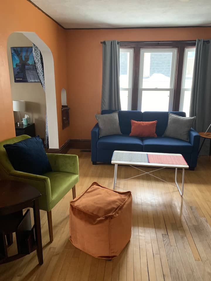 ห้องนั่งเล่นชั้นสอง