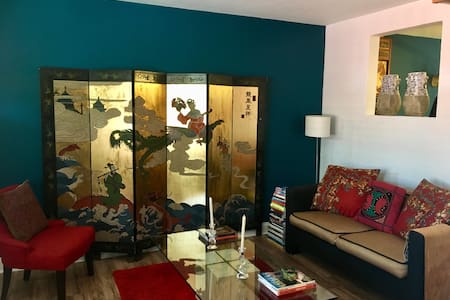 1 BEDROOM ..GOOD DEAL IN MIAMI