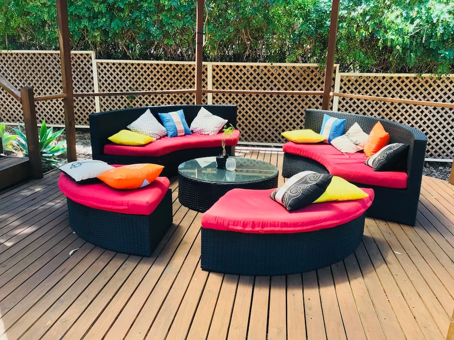 beautiful lounge, the perfect place to get a drink or a morning coffee