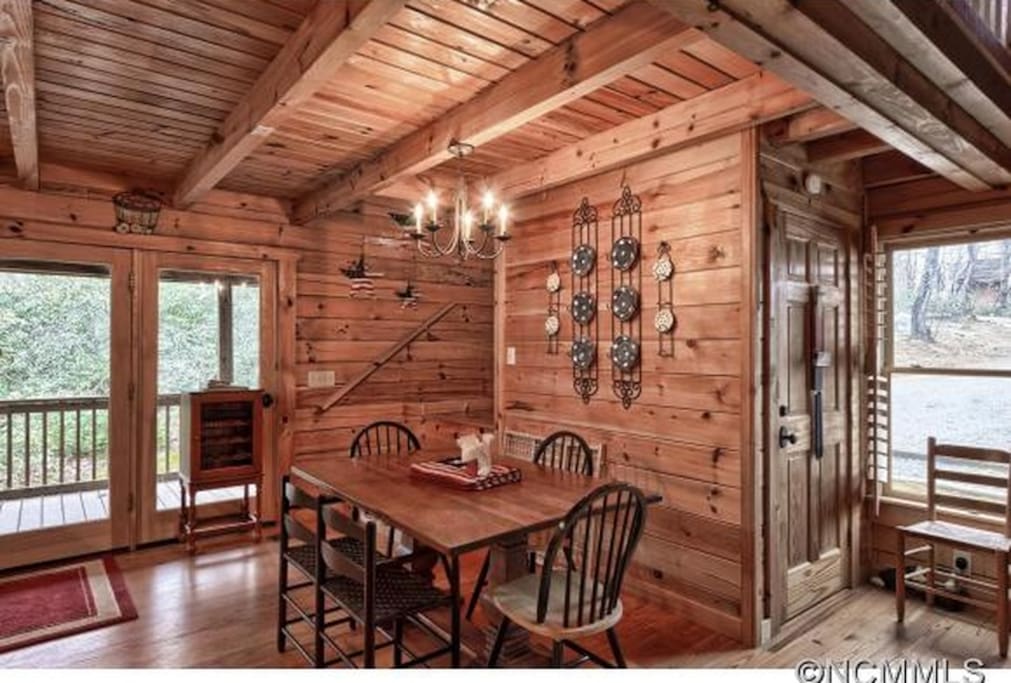 Comfortable Dining room area seats 8