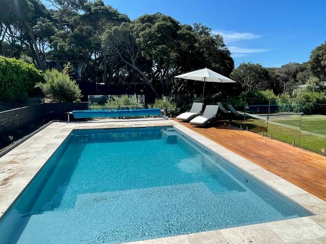 Coastal house with huge solar heated pool