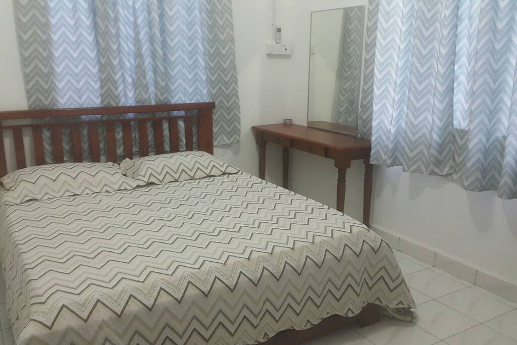 queen bed