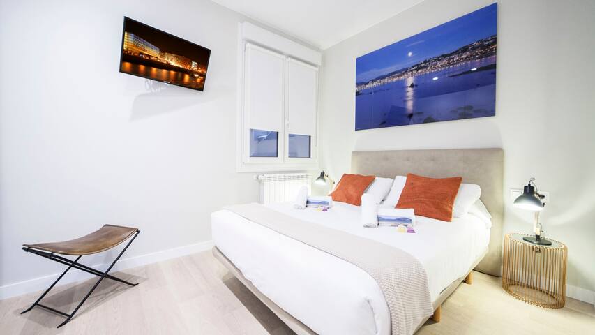 CHIC & CENTRAL DESIGN APART 5 PAX ! 3 BEDROOMS gallery image 4