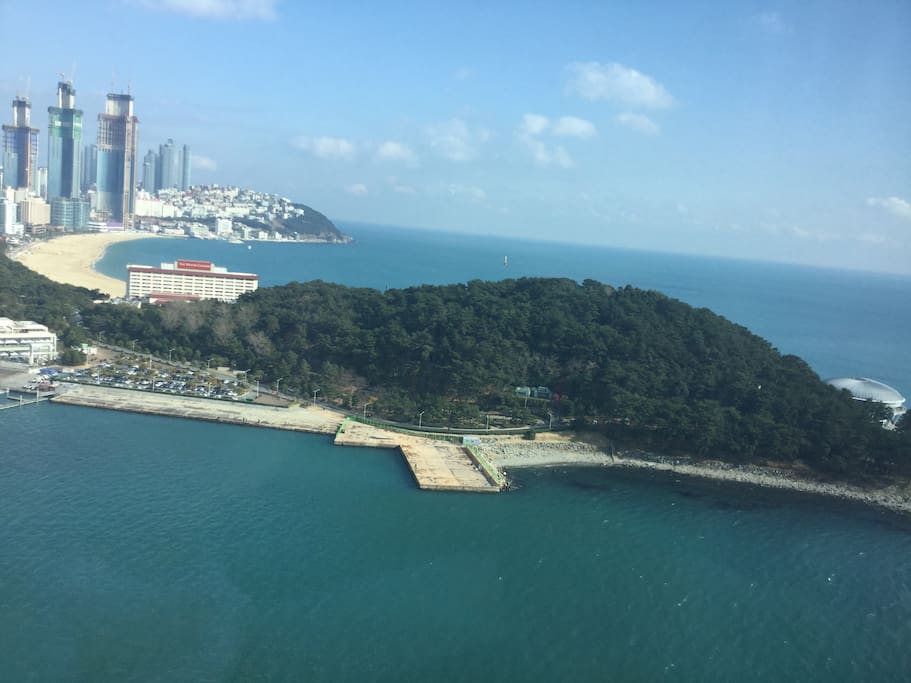 Dongbaek Island
