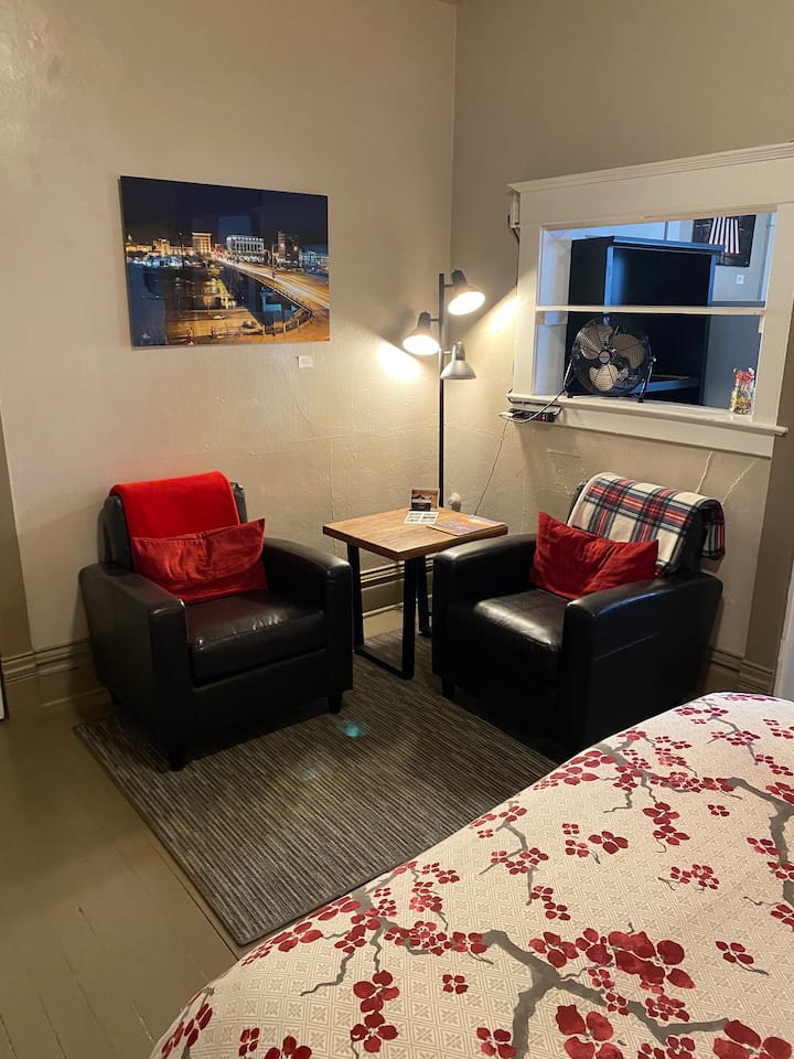 Hip Strip Studio 15 In The Heart Of Missoula! - Missoula, MT