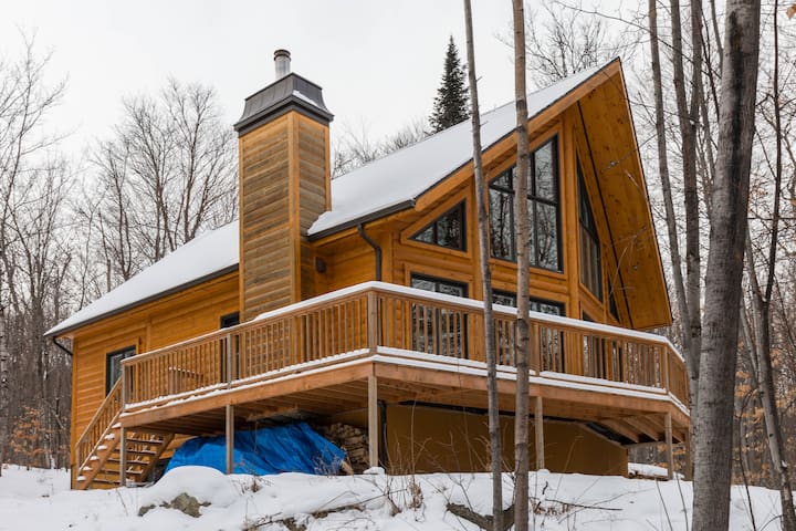 Splendid Log Cabin At Mt Tremblant Houses For Rent In Mont