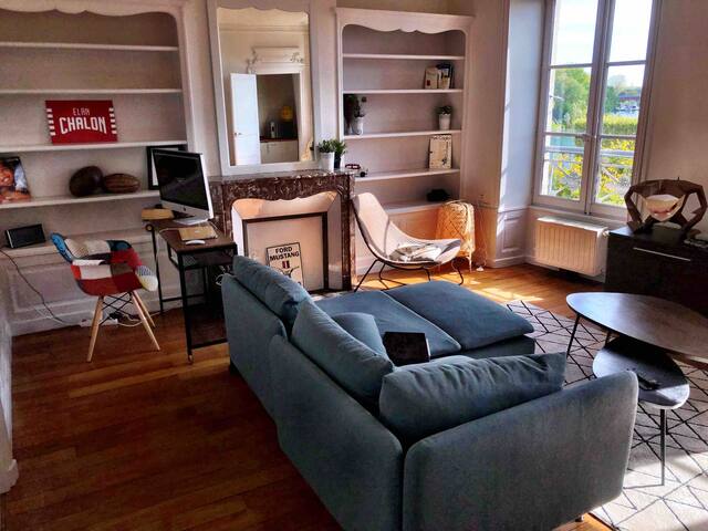 Beautiful apartment on the banks of the Saone ❤️