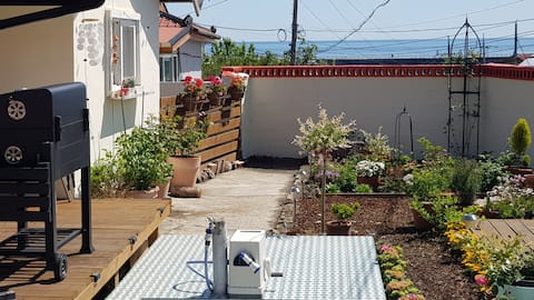 Sea View/Bulmok Barbecue/Walking to the White Sand Beach/Private House/Nam Aeri 458 with a Private O