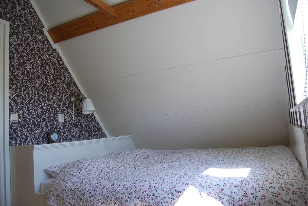 Bij aankomst is uw bed heerlijk opgemaakt.