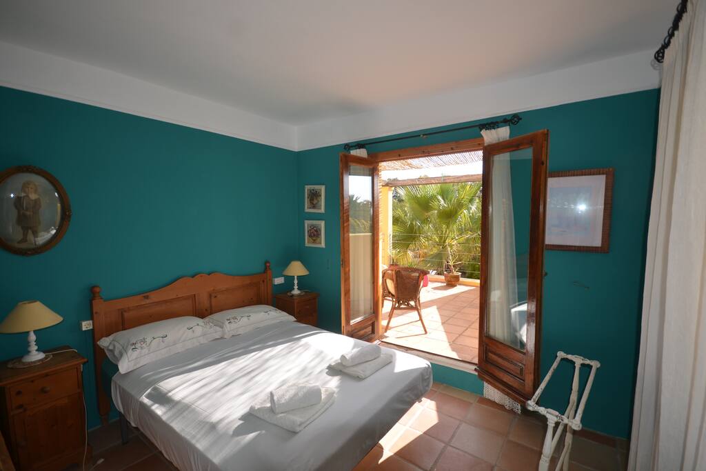 2nd bedroom with private terrace