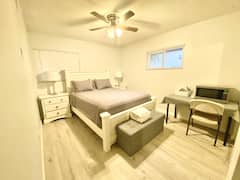Disney%2FConventionCenter+Calm%2C+Convenient%2C+Bedroom.