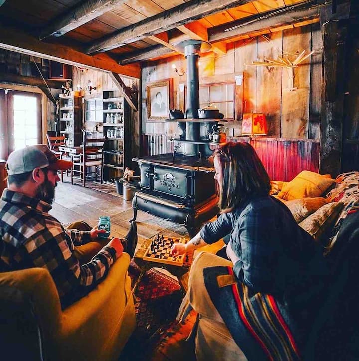 Stunning Rustic Apple Barn - hot tub & sauna
