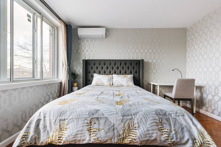 NYC║2 Bedroom 2 BA║ FREE Garage Parking gallery image 5