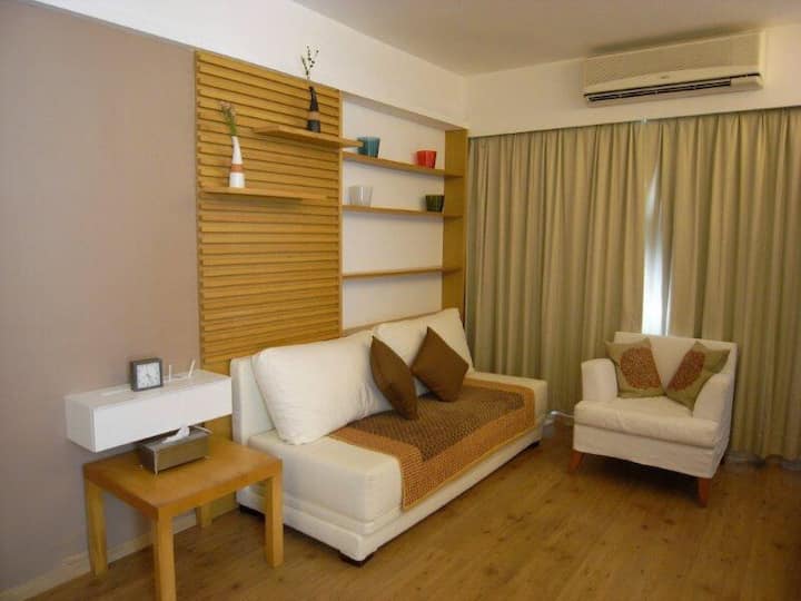 Convenient and cosy 1 br flat in DB