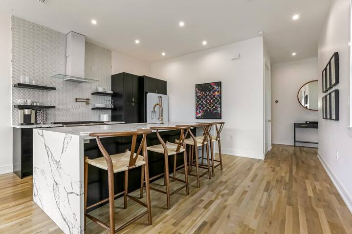 Modern Frenchmen Bijoux gallery image 3