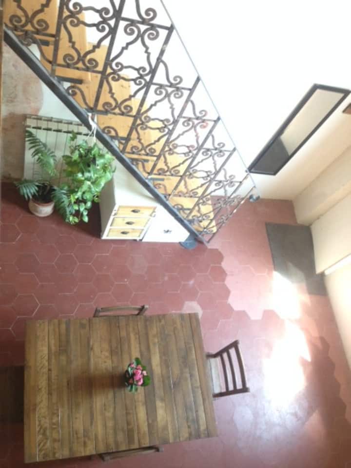 Studio Appartment near Sta Croce Superb Location