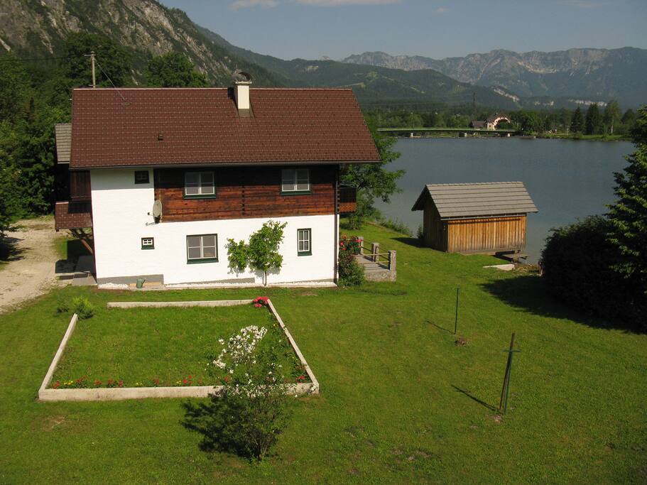 Rent your cottage on Lake Hallstatt Houses for Rent in Bad Goisern