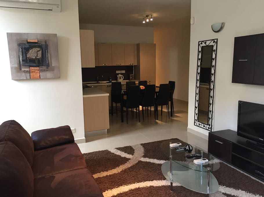 Living / Dining Room