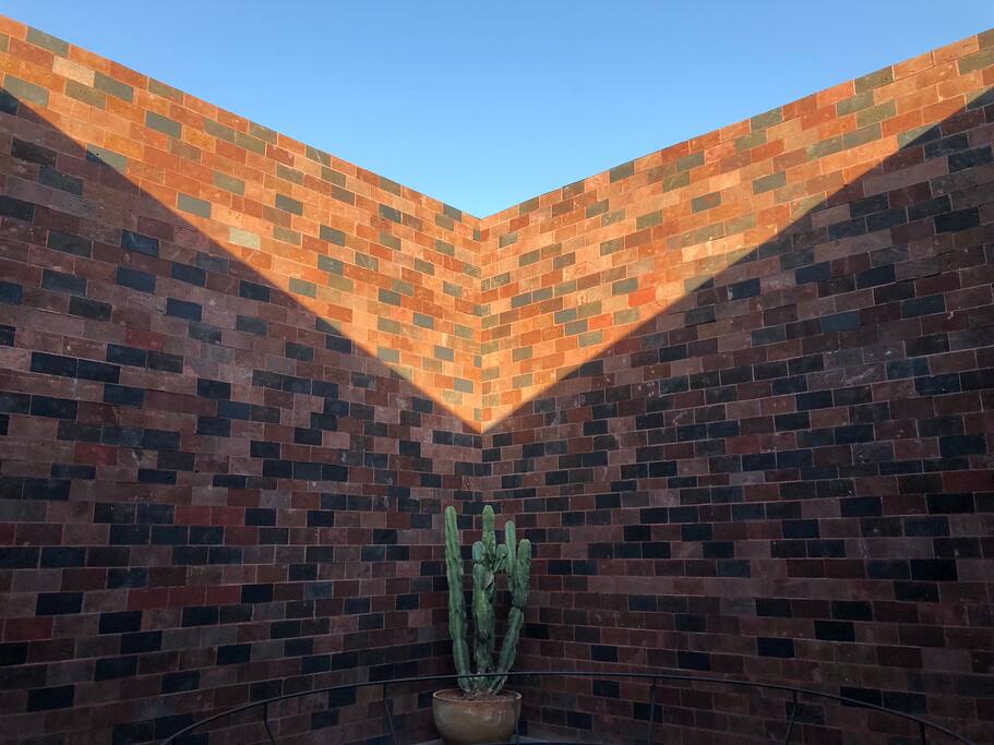 Arquitectura del patio metafísico.