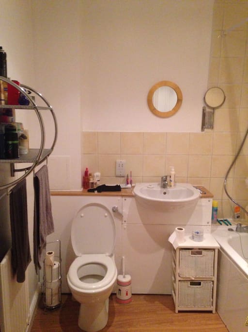 Clean and spacious bathroom