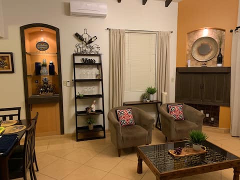 Popular Airbnb listing: House in Los Viñedos. EV charger available. in Francisco Zarco (Valle De Guadalupe)