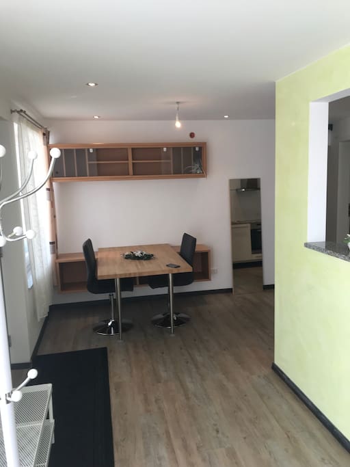 kleiner Bürobereich/Esstisch