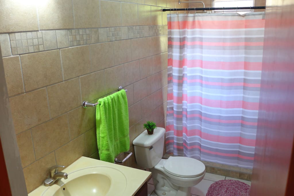 El Baño Compartido