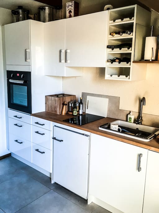 Fully furnished and equipped IKEA kitchen