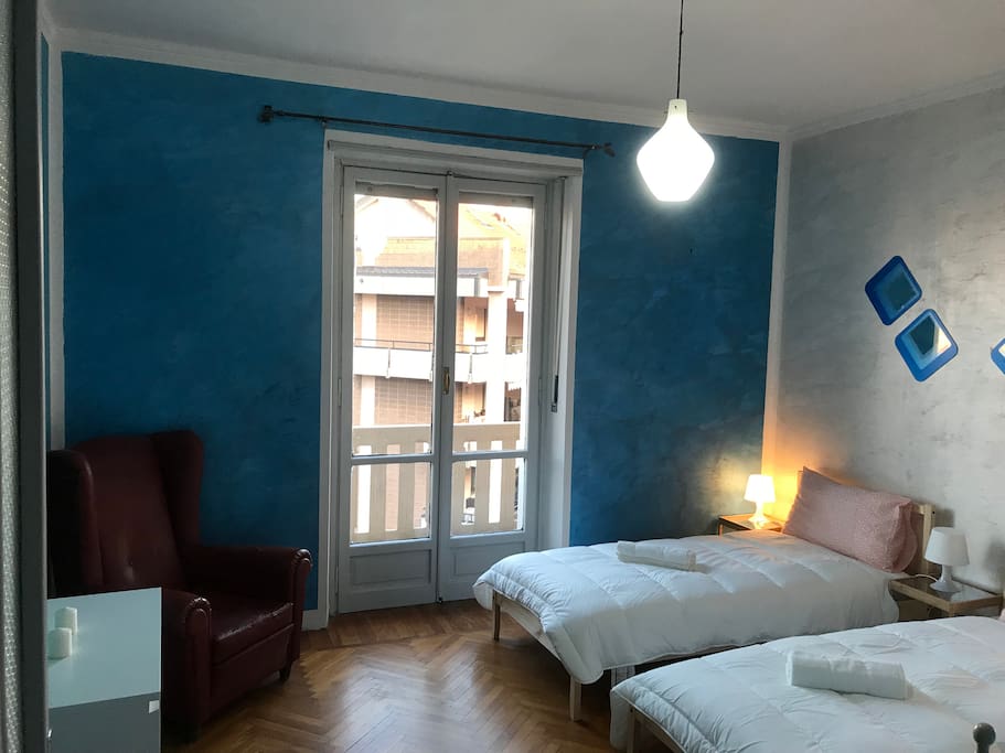 Camera da letto con 3 letti singoli