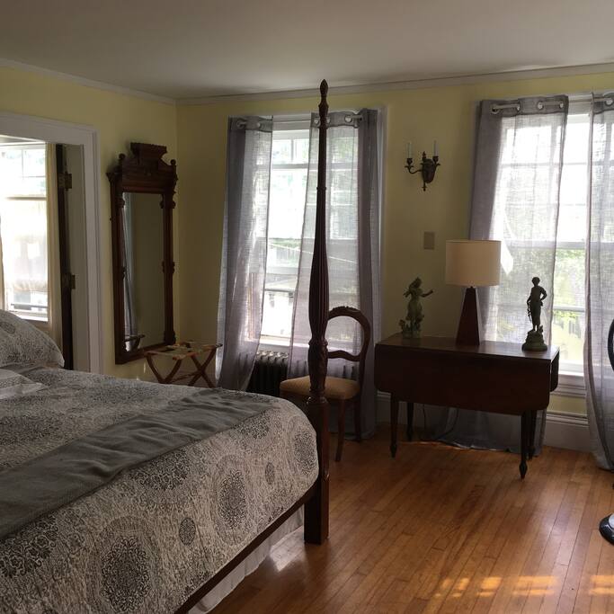 The Lakeview’s bedroom is a calm abiding overlooking the South Bay of Lake Memphremagog. Year-round long sunsets pour through its windows.