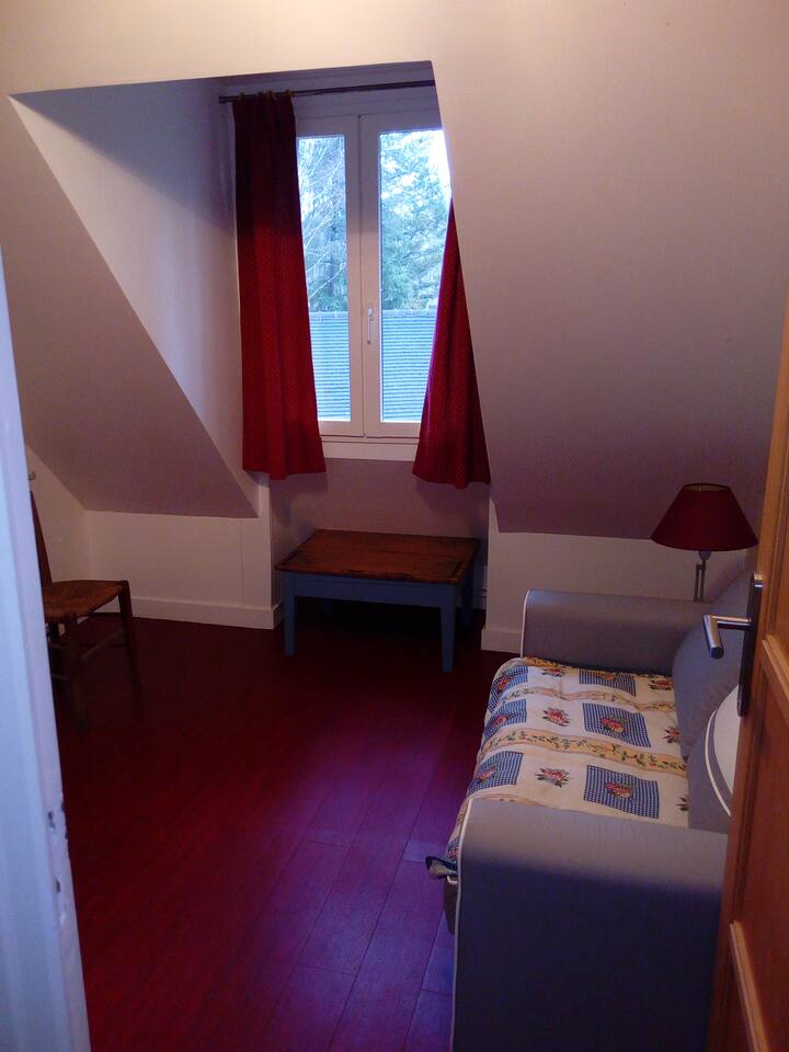 Dormitorio 3; cama convertible