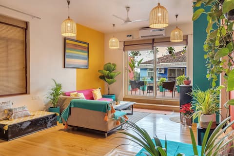 10min to Anjuna | 2BHK | Huge Pool View Balcony