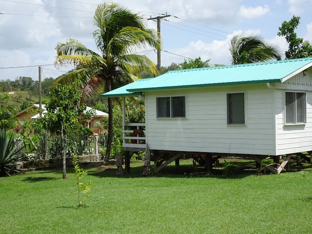 MAYA HILL LODGE - Villa Hummingbird