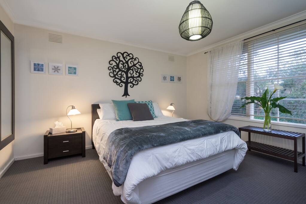 Master Bedroom - private ensuite