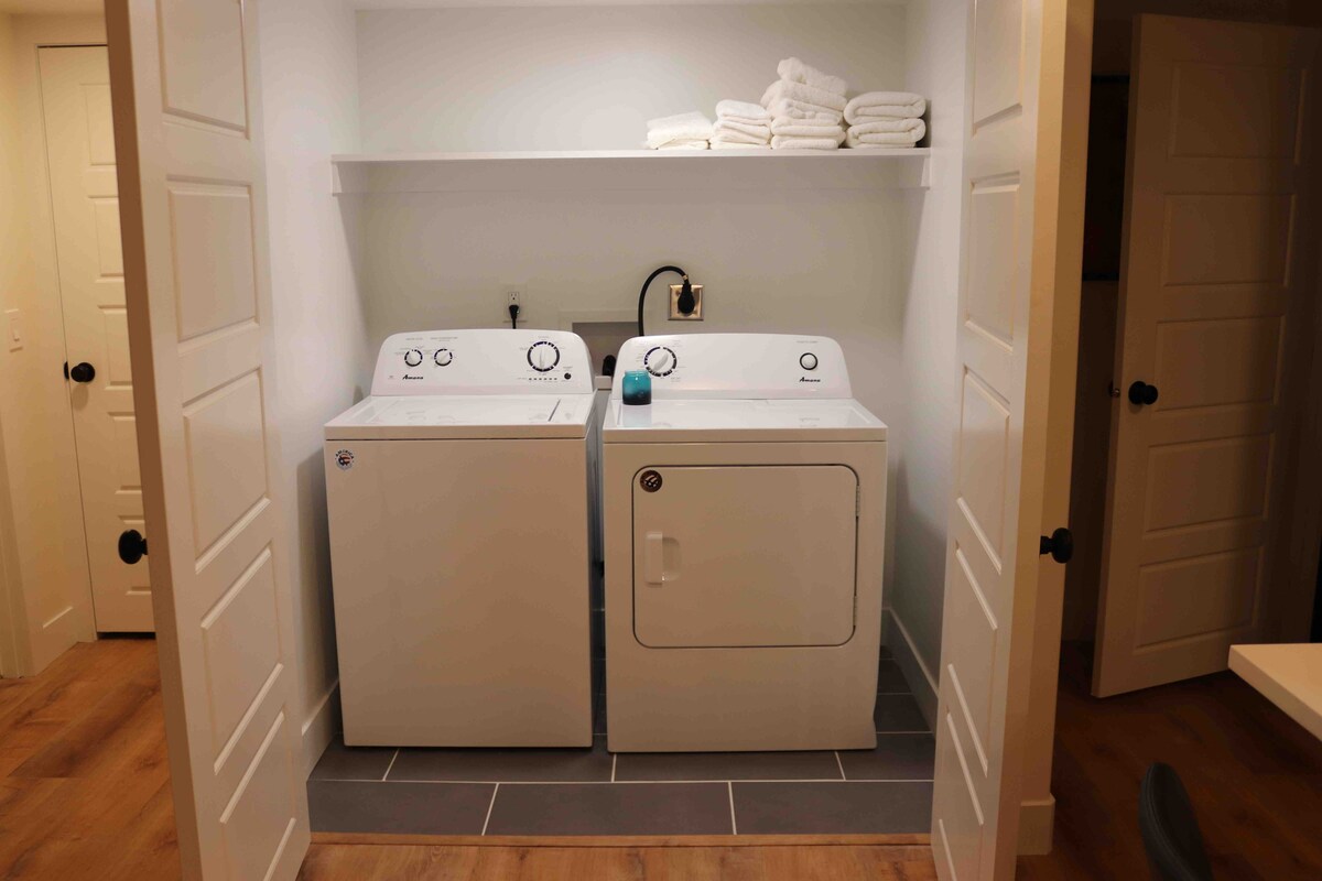 Cozy 1-bedroom basement apartment