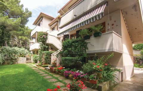 Top Airbnb: Casa Lavanda.. apartment in Castiglioncello.... in Rosignano Marittimo