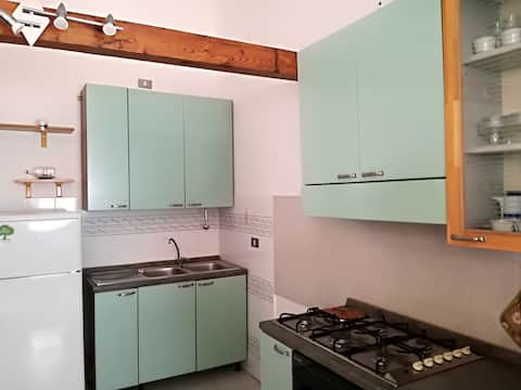 Popular Airbnb listing: Terrace with a sea view in Isola Di Capo Rizzuto