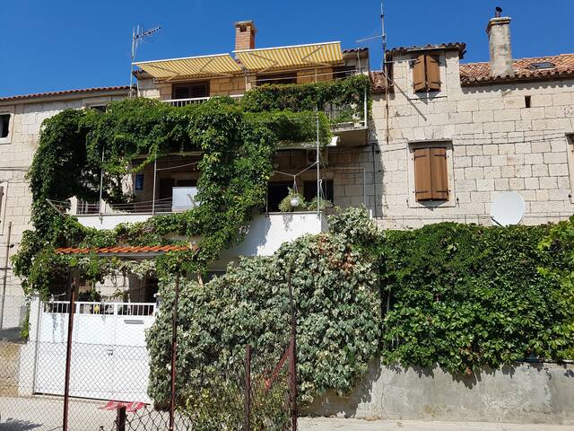 Komiza: private lovely room